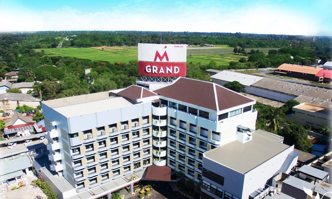 Mgrand Hotel Roi Et Bagian luar foto